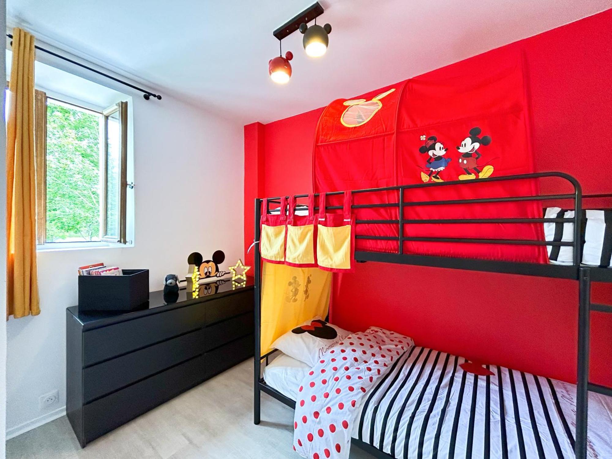 Mikihouse - Disneyland Bailly-Romainvilliers Kültér fotó